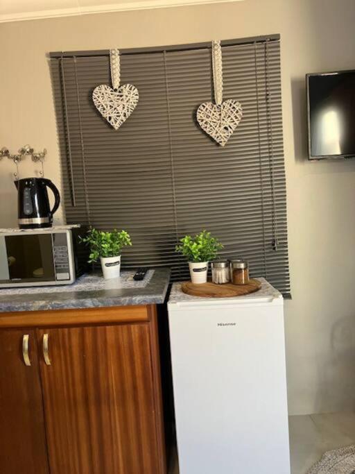 Stellies Accommodation - Room 2 เคทมานสโฮป ภายนอก รูปภาพ
