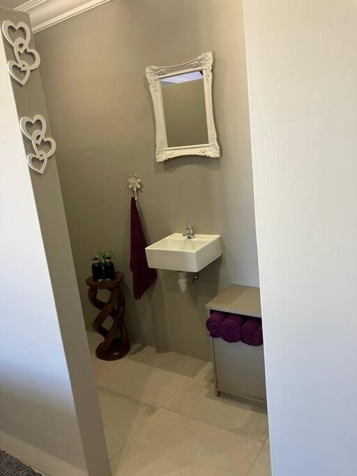 Stellies Accommodation - Room 2 เคทมานสโฮป ภายนอก รูปภาพ