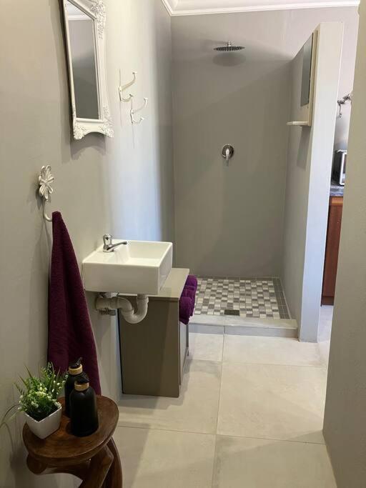 Stellies Accommodation - Room 2 เคทมานสโฮป ภายนอก รูปภาพ