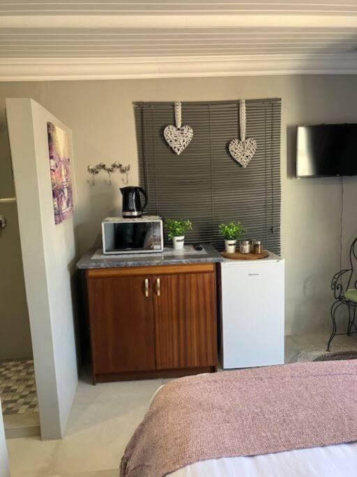 Stellies Accommodation - Room 2 เคทมานสโฮป ภายนอก รูปภาพ