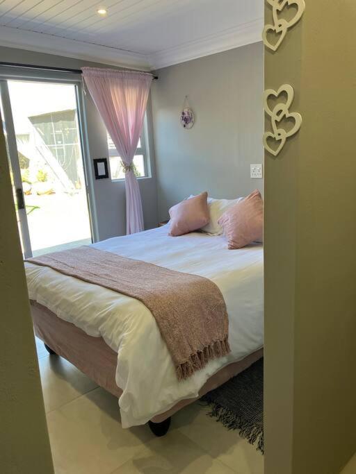 Stellies Accommodation - Room 2 เคทมานสโฮป ภายนอก รูปภาพ