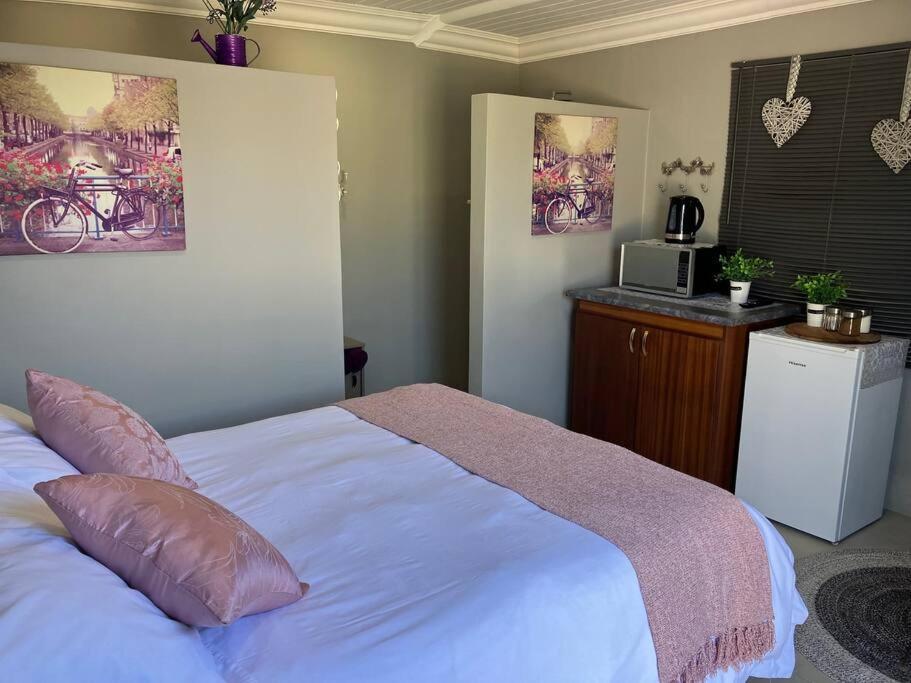 Stellies Accommodation - Room 2 เคทมานสโฮป ภายนอก รูปภาพ